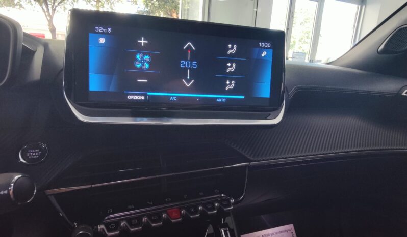 Peugeot 2008 1.5 BlueHDi 130 EAT8 GT pieno