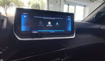 Peugeot 2008 1.5 BlueHDi 130 EAT8 GT pieno