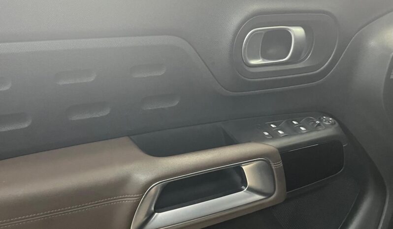 Citroen C5 Aircross Hybrid 225 E-EAT8 Shine pieno