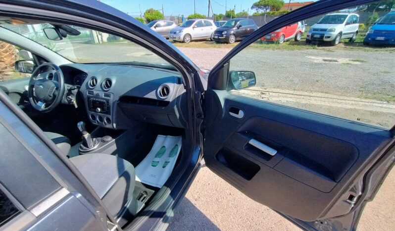 Ford Fusion 1.4 16V 5 Porte Titanium pieno