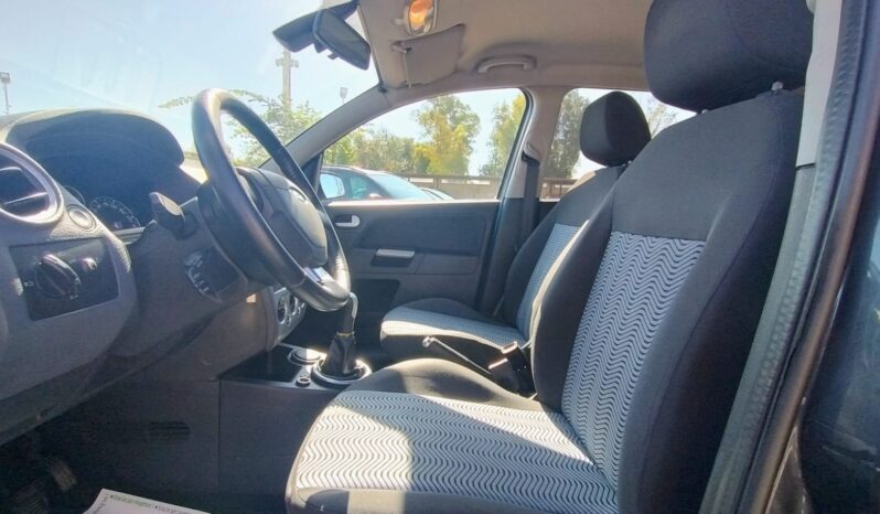 Ford Fusion 1.4 16V 5 Porte Titanium pieno