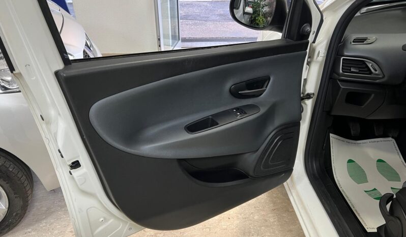 Lancia Ypsilon 1.2 69 CV 5 Porte Silver EURO 6 pieno