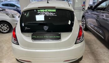 Lancia Ypsilon 1.2 69 CV 5 Porte Silver EURO 6 pieno