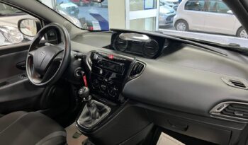 Lancia Ypsilon 1.2 69 CV 5 Porte Silver EURO 6 pieno