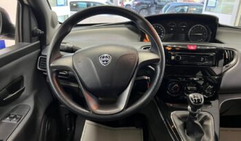 Lancia Ypsilon 1.2 69 CV 5 Porte Silver EURO 6 pieno