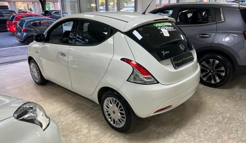 Lancia Ypsilon 1.2 69 CV 5 Porte Silver EURO 6 pieno