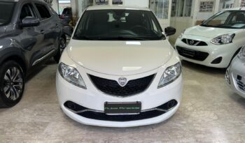 Lancia Ypsilon 1.2 69 CV 5 Porte Silver EURO 6 pieno