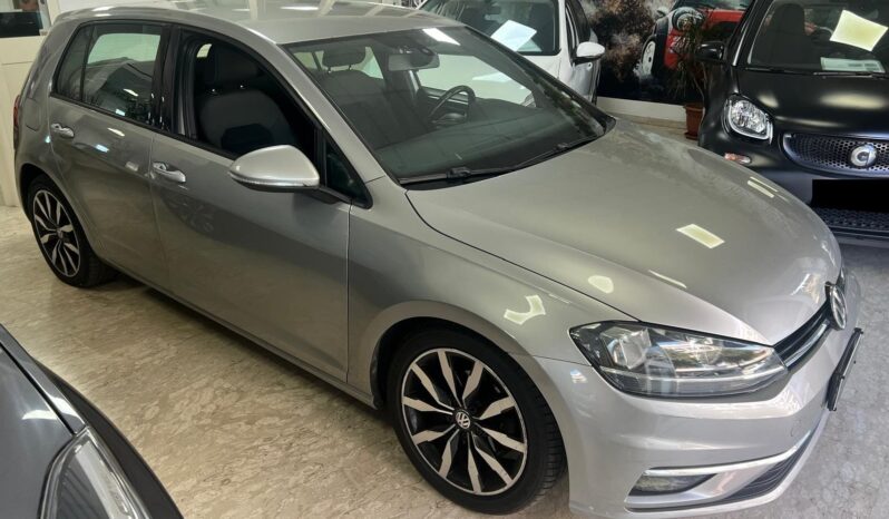 Volkswagen Golf 1.6 TDI DSG 5p. Highline pieno