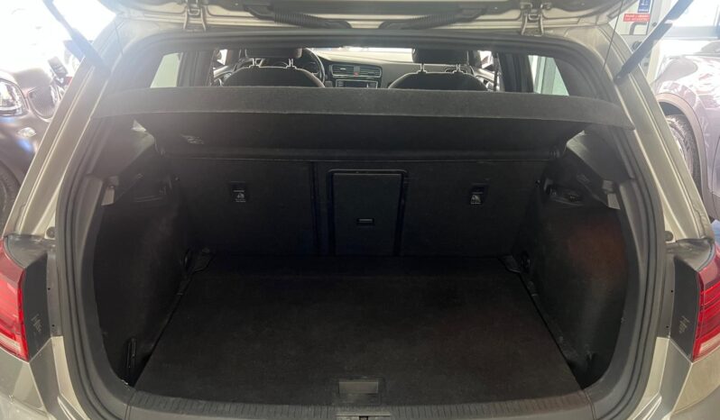 Volkswagen Golf 1.6 TDI DSG 5p. Highline pieno