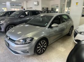 Volkswagen Golf 1.6 TDI DSG 5p. Highline