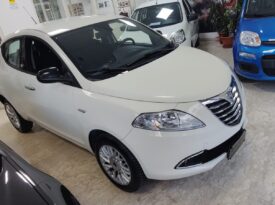 Lancia Ypsilon 0.9 TwinAir 5 Porte Ecochic Gold