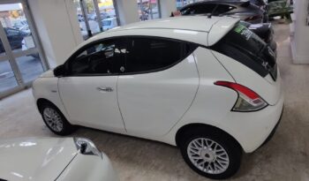 Lancia Ypsilon 0.9 TwinAir 5 Porte Ecochic Gold pieno