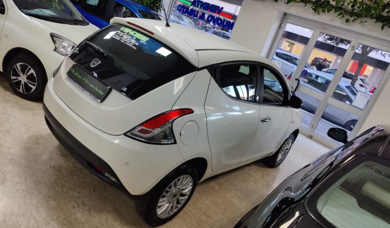 Lancia Ypsilon 0.9 TwinAir 5 Porte Ecochic Gold pieno