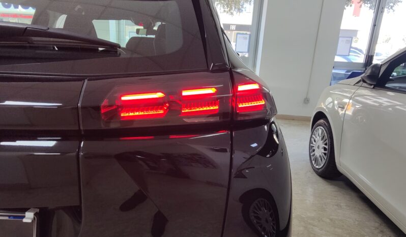Peugeot 2008 100 CV EURO 6E pieno