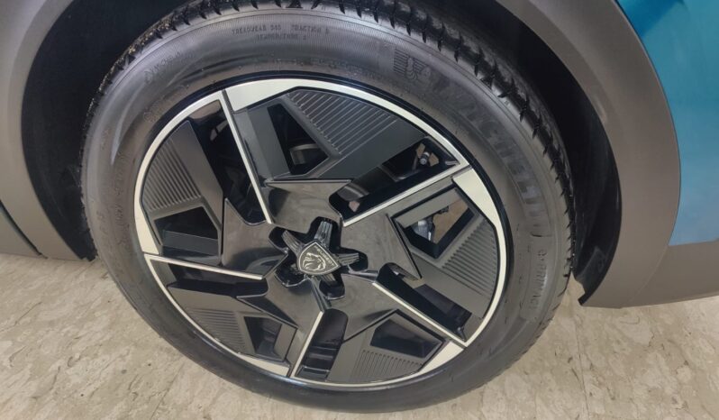 Peugeot 408 130 CV EAT8 GT pieno