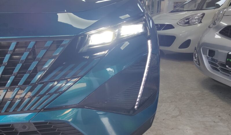 Peugeot 408 130 CV EAT8 GT pieno