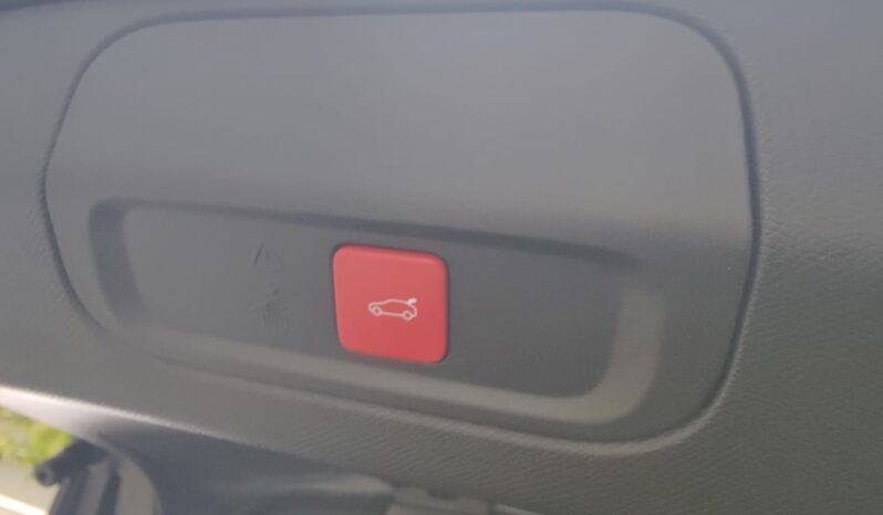 Peugeot 408 130 CV EAT8 GT pieno