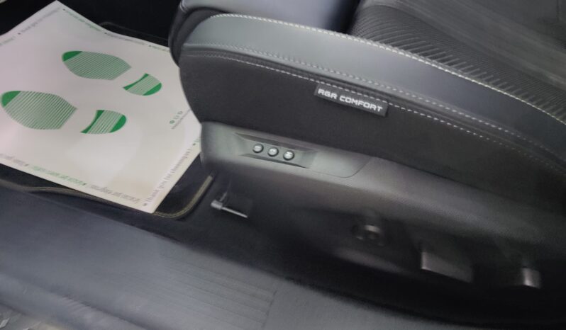 Peugeot 408 130 CV EAT8 GT pieno