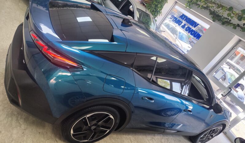Peugeot 408 130 CV EAT8 GT pieno