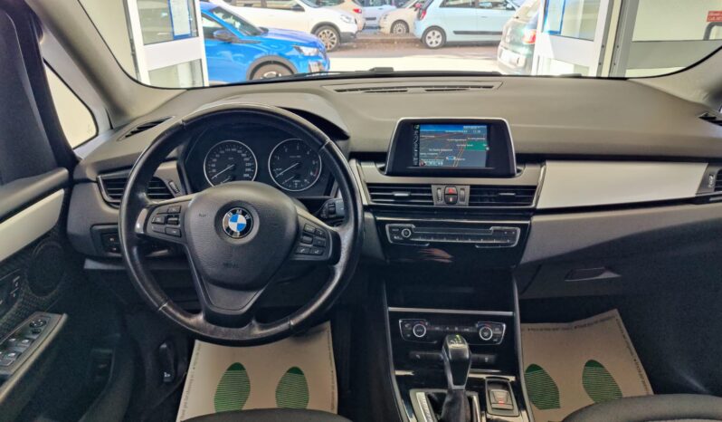 BMW 218 d Gran Tourer Advantage 7 POSTI pieno