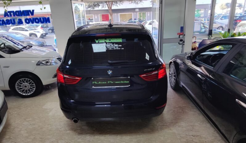 BMW 218 d Gran Tourer Advantage 7 POSTI pieno