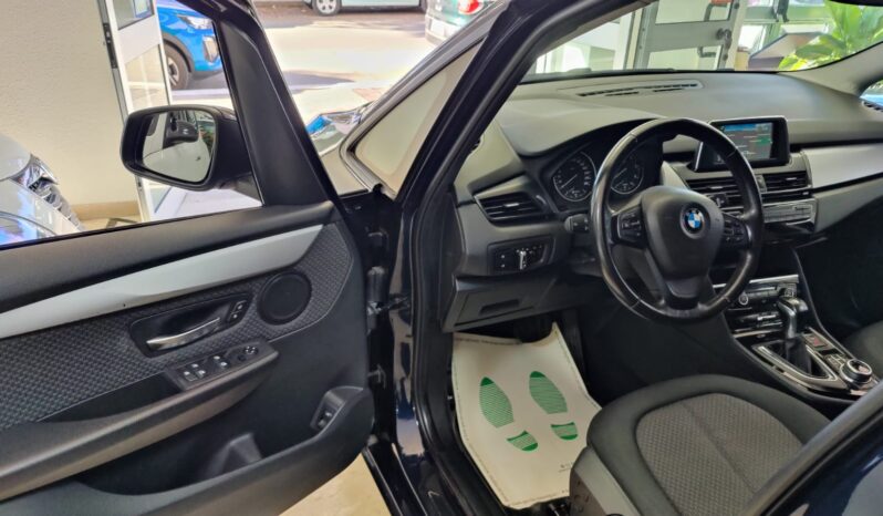 BMW 218 d Gran Tourer Advantage 7 POSTI pieno