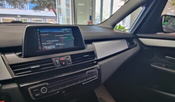 BMW 218 d Gran Tourer Advantage 7 POSTI pieno