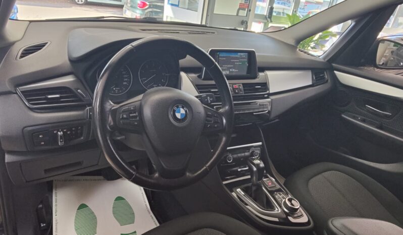 BMW 218 d Gran Tourer Advantage 7 POSTI pieno