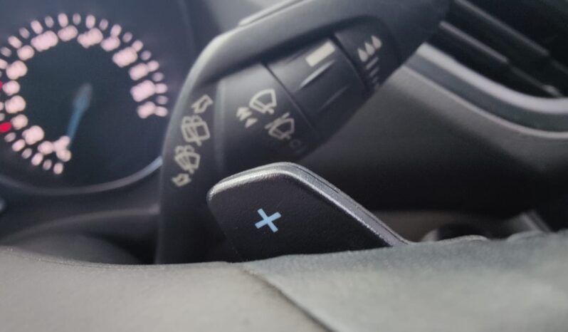 Ford Kuga 2.0 TDCI 4WD Titanium Powershift pieno