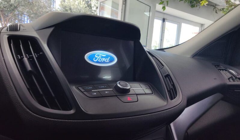 Ford Kuga 2.0 TDCI 4WD Titanium Powershift pieno