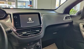 Peugeot 2008 1.2 VTi 82CV Active pieno
