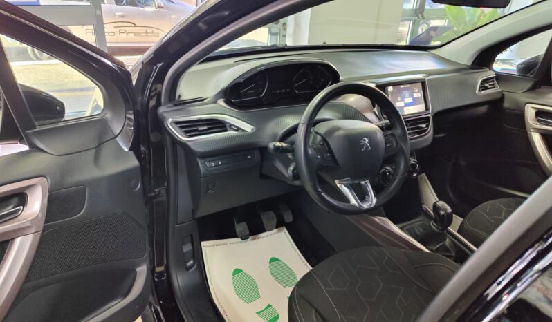 Peugeot 2008 1.2 VTi 82CV Active pieno