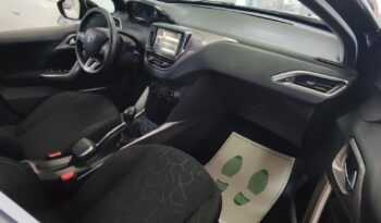 Peugeot 2008 1.2 VTi 82CV Active pieno