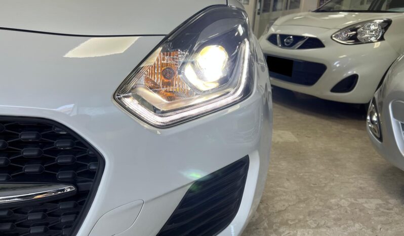Suzuki Swift 1.2 Hybrid pieno