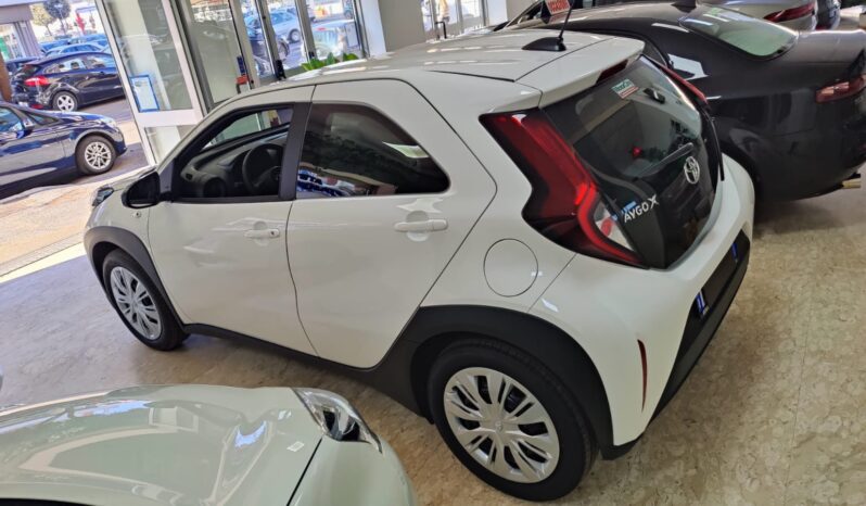Toyota Aygo X 1.0 VVT-i 72 CV 5 porte Active pieno