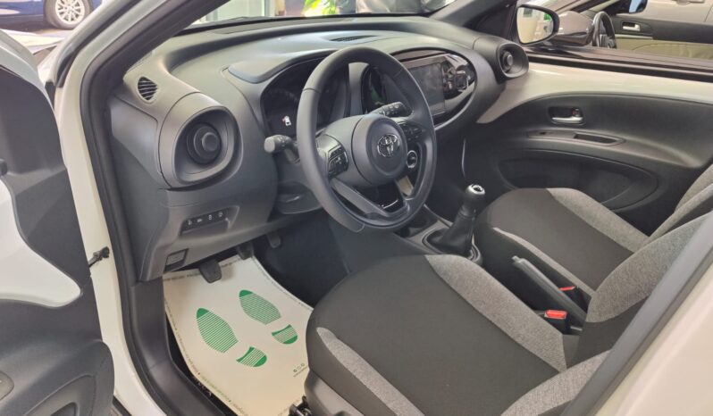 Toyota Aygo X 1.0 VVT-i 72 CV 5 porte Active pieno