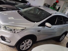 Ford Kuga 1.5 TDCI 120CV 2WD Powershift