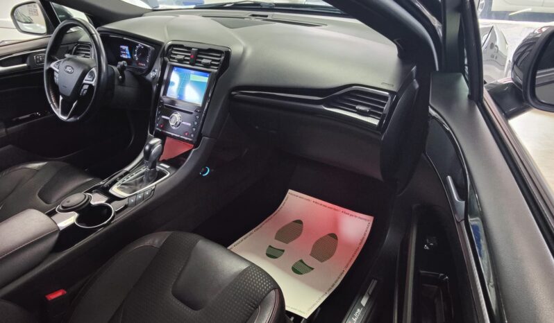 Ford Mondeo Full Hybrid 2.0 eCVT SW ST-Line pieno