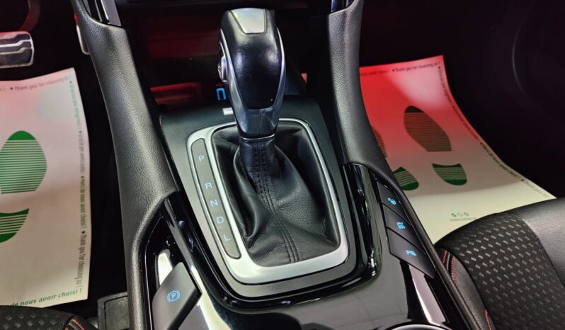 Ford Mondeo Full Hybrid 2.0 eCVT SW ST-Line pieno