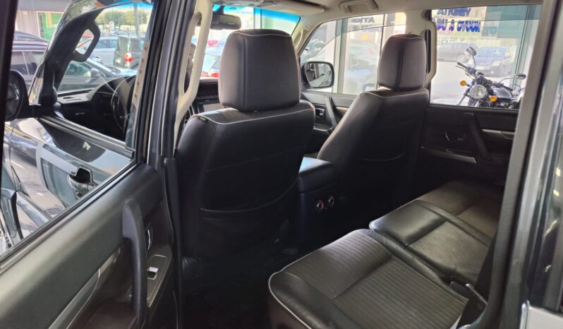 Mitsubishi Pajero 3.2 DI-D aut. 5p. Intense 7 Posti pieno