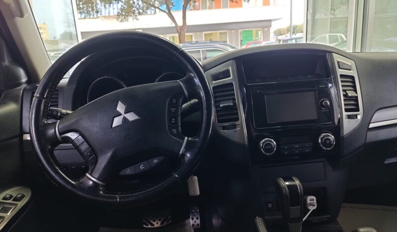 Mitsubishi Pajero 3.2 DI-D aut. 5p. Intense 7 Posti pieno