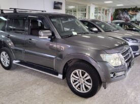 Mitsubishi Pajero 3.2 DI-D aut. 5p. Intense 7 Posti