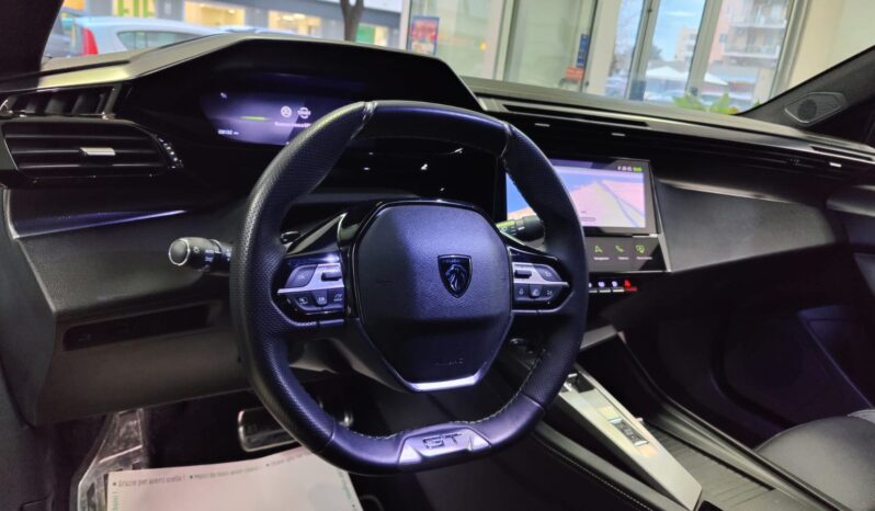 Peugeot 408 130 EAT8 GT pieno