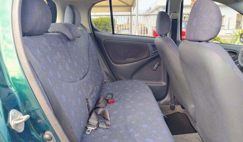 Toyota Yaris 1.0 5 Porte pieno