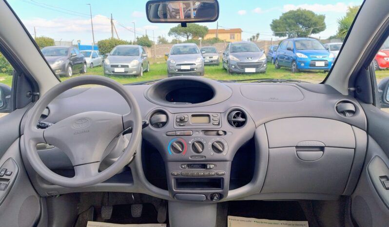 Toyota Yaris 1.0 5 Porte pieno