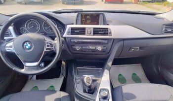Bmw 318d Touring pieno