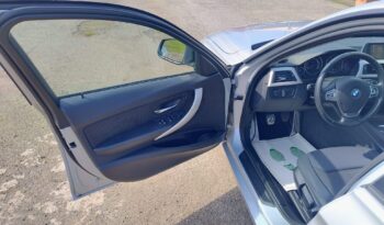 Bmw 318d Touring pieno