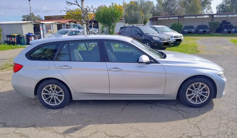 Bmw 318d Touring pieno