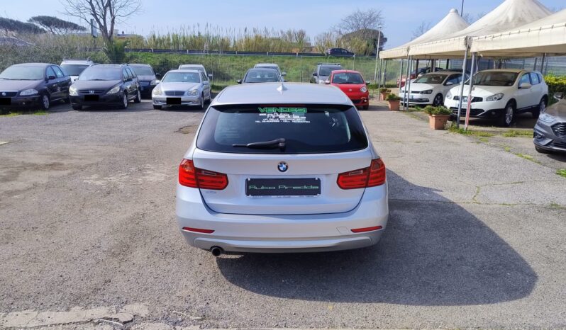 Bmw 318d Touring pieno