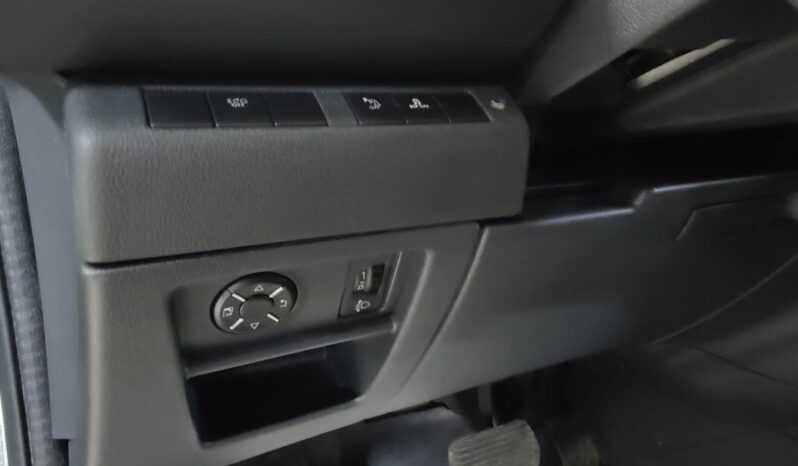 Peugeot 3008 HYbrid4 pieno